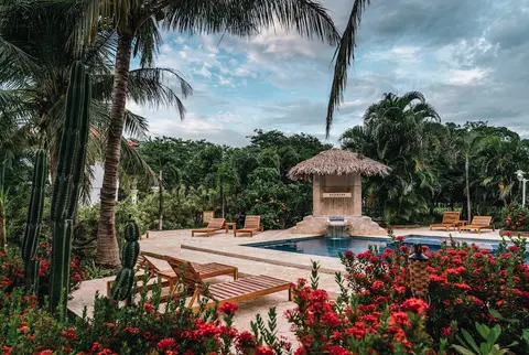 Drift Away Eco Lodge