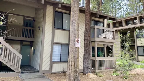 Horizons 4 188 Cozy Condo with Great Complex Amenities, On the Shuttle Route by RedAwning