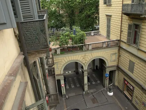 B&B Central Station