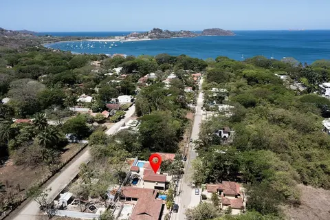 Freshly Updated 3BR With Pool Walk to the Beach Casa Luz de Luna