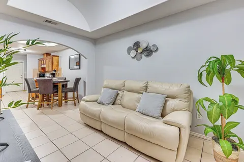 Near Utrgv & State Park: Cozy Mission Unit