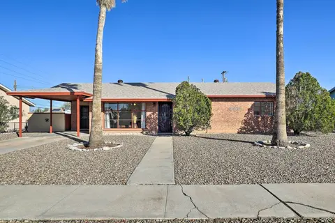 Tucson Home w/ Patio & Games < 1 Mi to Park Place