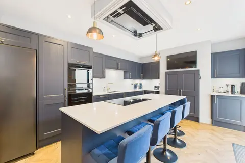 Host Stay Bellevue Luxe