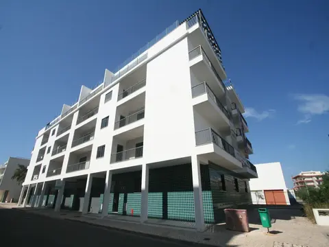 B04 - Luxury 2 bed with top terrace pool by DreamAlgarve