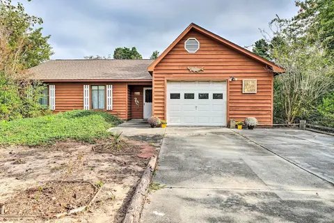 Pet-friendly Wilmington Home w/ Fenced Yard!