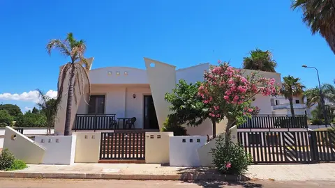 Villetta Torre Suda 2 - 6 Beds Just a few Meters From the sea