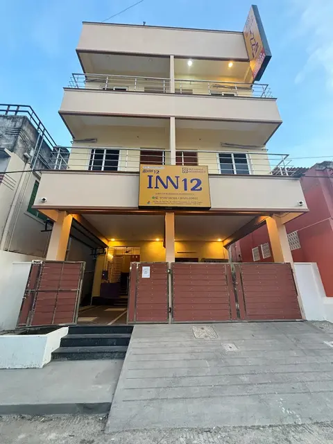 Inn12 By Blessings Hospitality