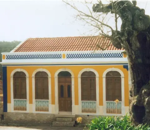 Historical Charming Vintage Villa with 4 bedrooms & country views 4 Villa by RedAwning