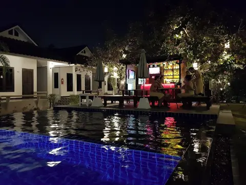 Thanawong Pool Villa