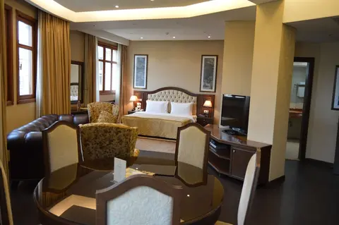 Etoile Suites Boutique Hotel Down Town