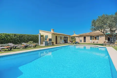 Villa Escondite