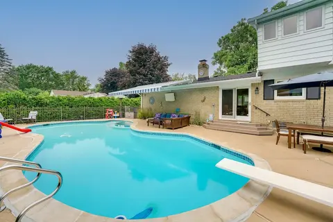 Luxurious Bloomfield Hills Oasis w/ Pool & Spa!