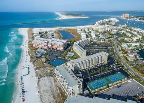 Inlet Reef 617 2 Bedroom Condo by RedAwning