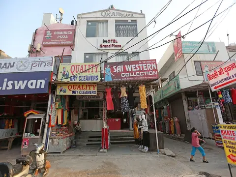 OYO 9554 Hotel Grand Plaza