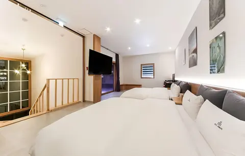 Ulsan Yeongnam Alps Demeure Hotel