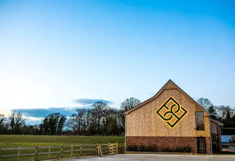 Baraset Barn