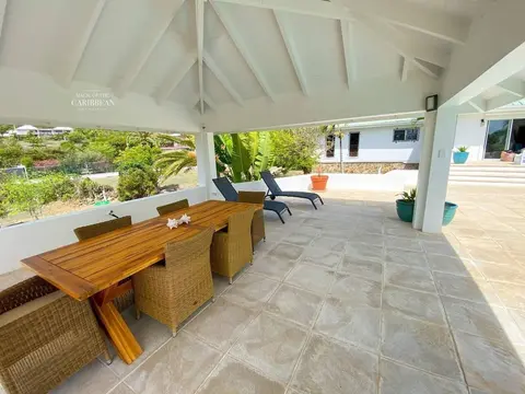 Tropical Ivy - a Peaceful Getaway in St Maarten