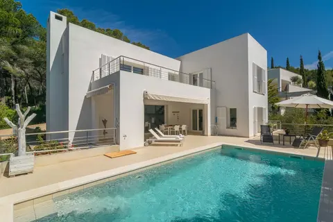 Carritx With 4 Bedrooms and 4 Bathrooms
