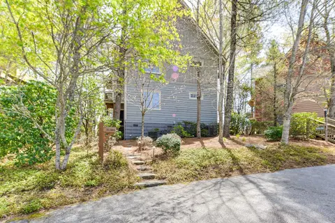 Deck & Golf Course Views: Inviting Cashiers Condo