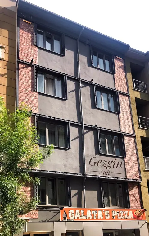 Gezgin Suit