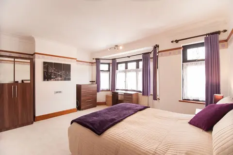 Watford stays - 4bed house