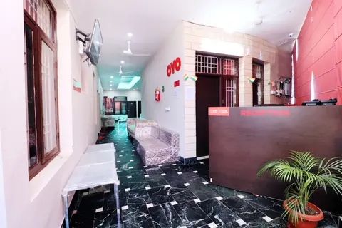 OYO 40846 Jm Plaza