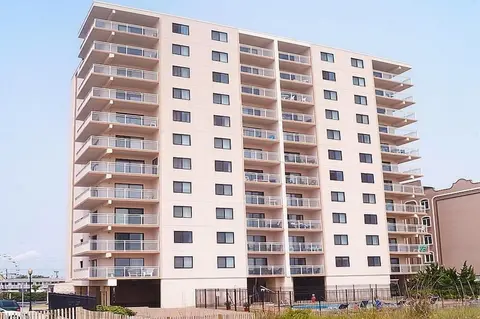 Towers 401 2 Bedroom Condo by RedAwning