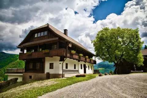 Farmhouse Near Afritzer See & Nockberge Trails