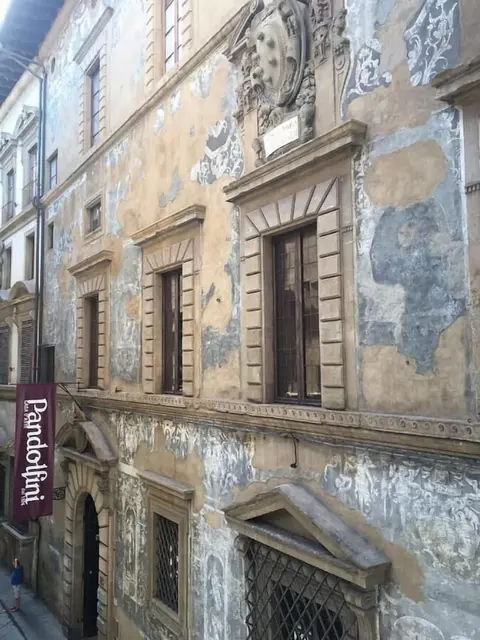 Breathtaking 4BD Apt 5min Walk to Duomo