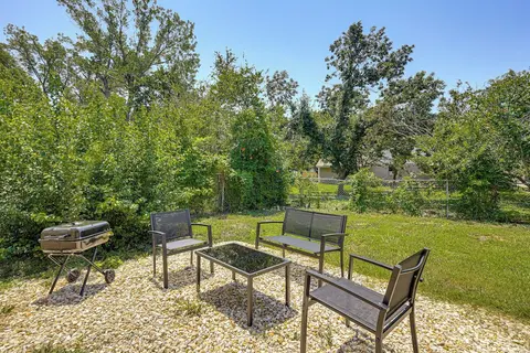 3 Mi to Dtwn! Group-friendly Getaway in Temple