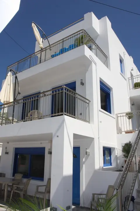 Sunorama Apts-studios by the sea