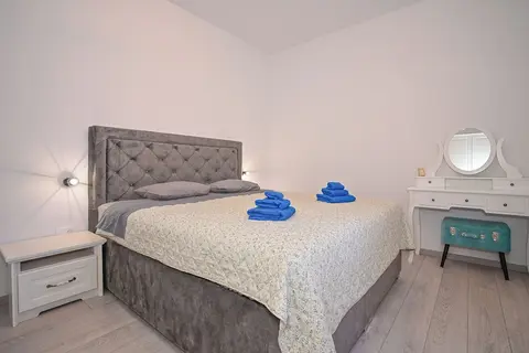 Ami Aparment Strožanac