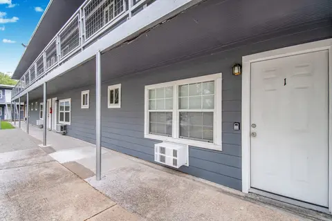 Spacious Apt I Parking I Near Dtown I NRG