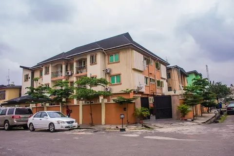 Bavidi Hotel