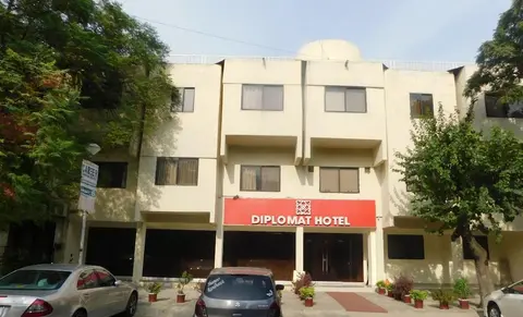 Diplomat Hotel