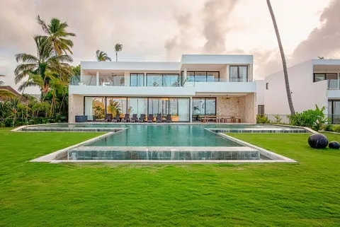 Luxury 9BR Beachfront Stunner With Private Pool
