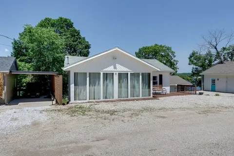 Lakefront Missouri Vacation Rental w/ Dock & Slip!