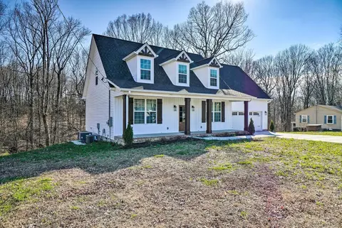 Goodlettsville Home ~ 4 Miles to Raceway!