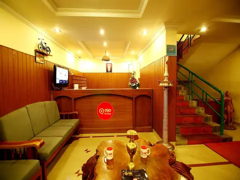 OYO 2159 Hotel SN Sujatha Inn