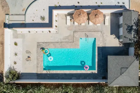 Basketball Pickleball Pool Spa Sauna Cinema
