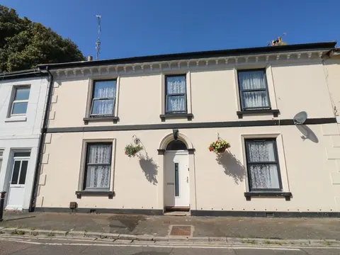 11 Magdalene Road