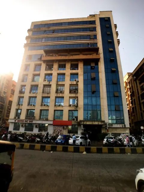 BKC Backpackers - Trade Centre