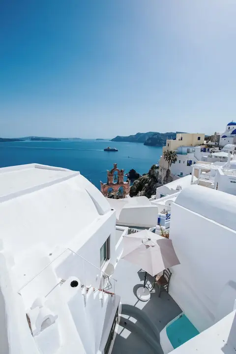 Astrea Suites