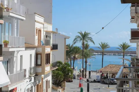 Puerto Mar in Javea With 2 Bedrooms and 1 Bathrooms