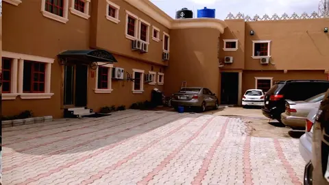 Hi Point Hotel & Suites