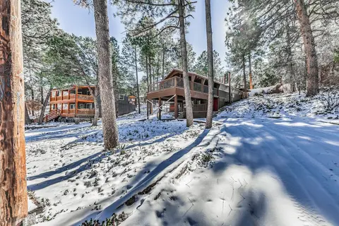 Ruidoso Retreat w/ Mtn Views ~ 20 Mi to Ski Apache