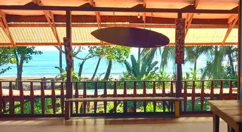 Tortuguero Adventures Beach House
