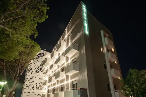 Hotel Iris