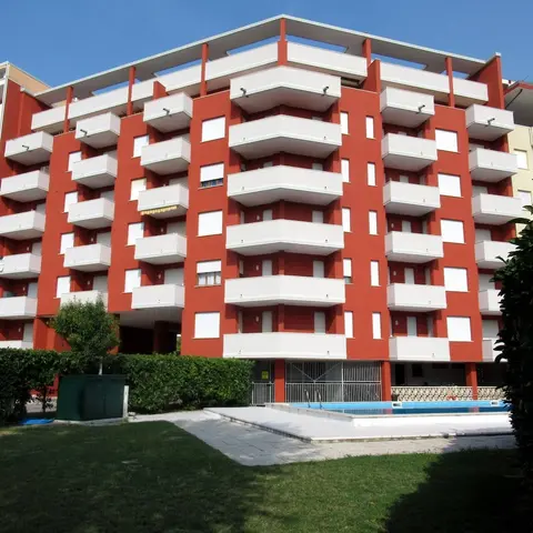 Modern Flat for 6 With Shared Pool