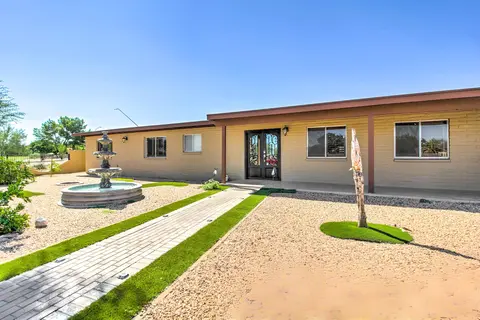 Tucson Family Home w/ Outdoor Kitchen!